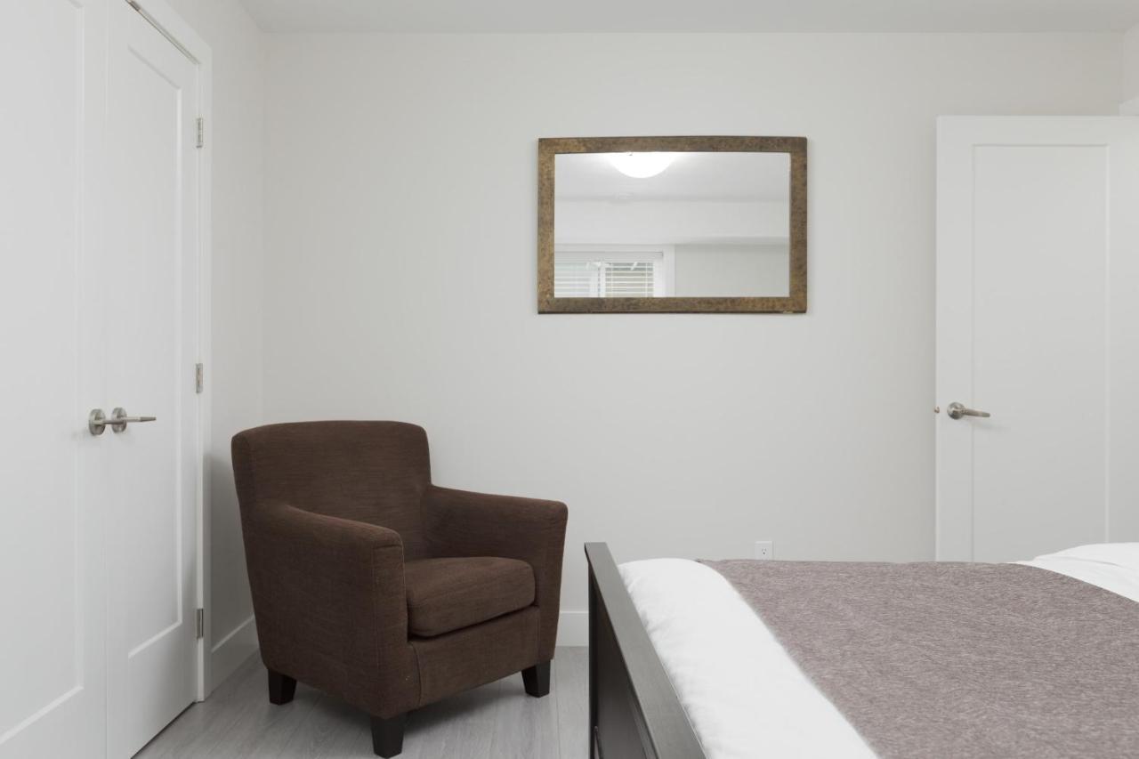 Tastefully Furnished And Newly Updated 2 Bd Central Lynn Valley North Vancouver Villa ภายนอก รูปภาพ