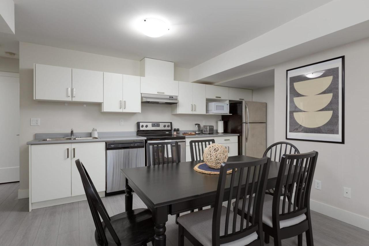 Tastefully Furnished And Newly Updated 2 Bd Central Lynn Valley North Vancouver Villa ภายนอก รูปภาพ