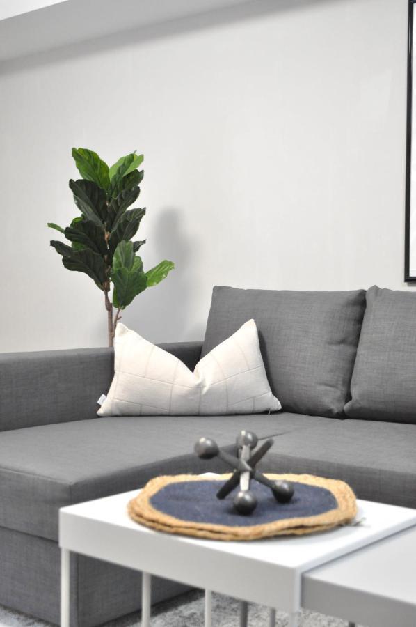 Tastefully Furnished And Newly Updated 2 Bd Central Lynn Valley North Vancouver Villa ภายนอก รูปภาพ